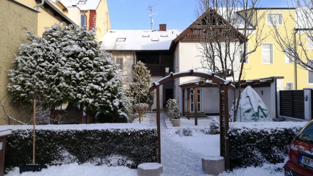 Františkovy Lázně Apartment Pension Stark מראה חיצוני תמונה