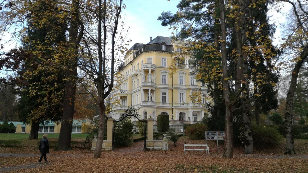 Františkovy Lázně Apartment Pension Stark מראה חיצוני תמונה